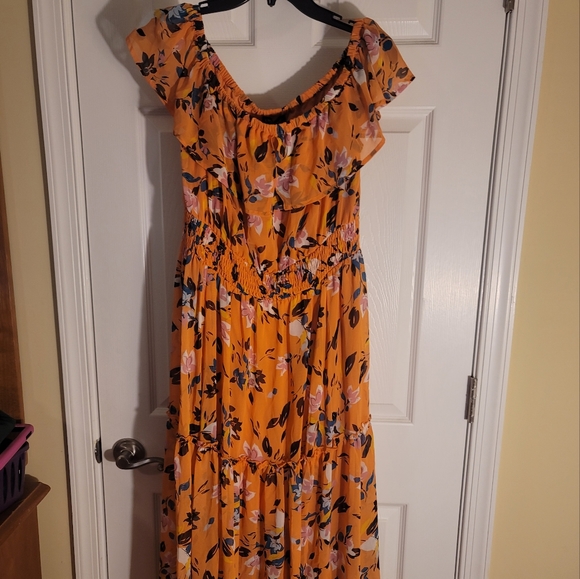 Lane Bryant Floral Off the Shoulder maxi dress 14P/16P - Picture 2 of 3
